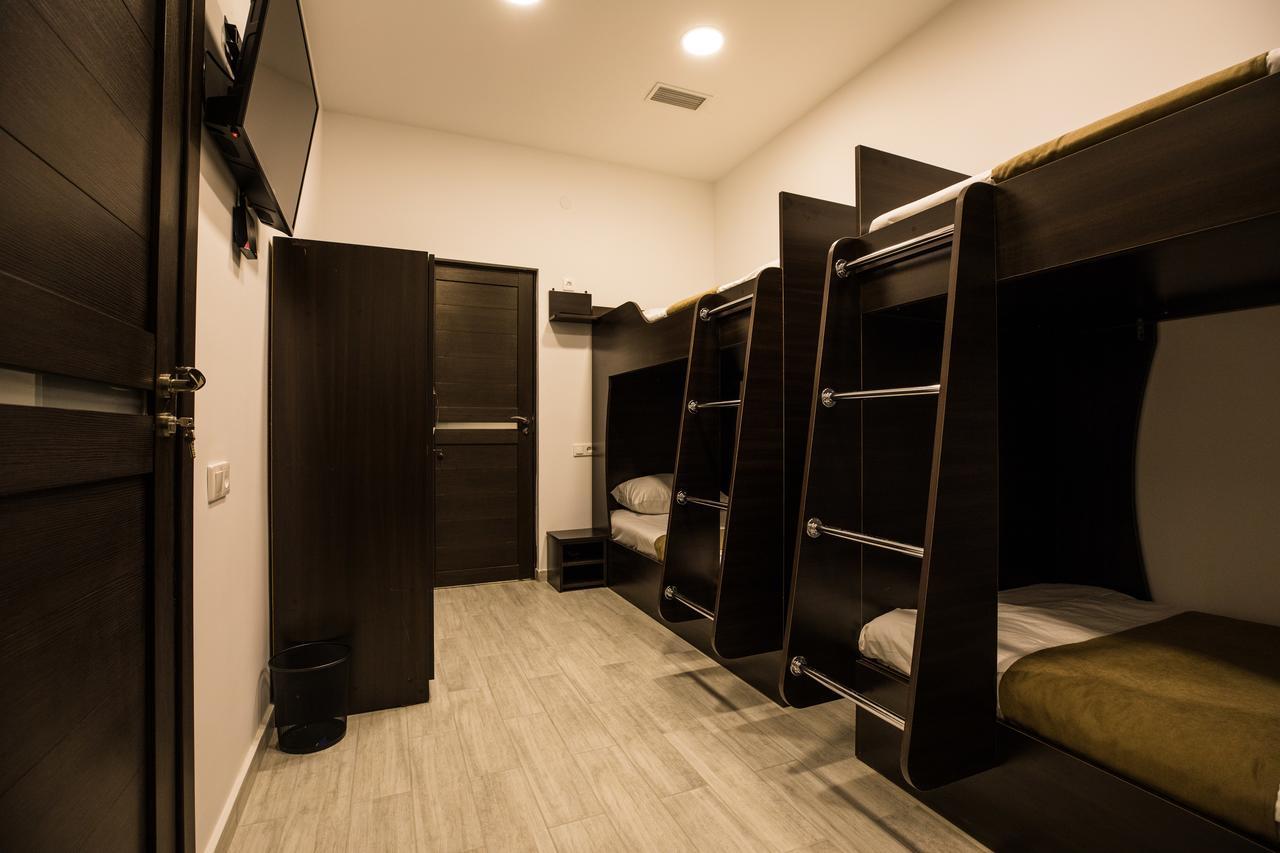 5 Rooms Mini-Hotel & Tours Yerevan Exterior photo